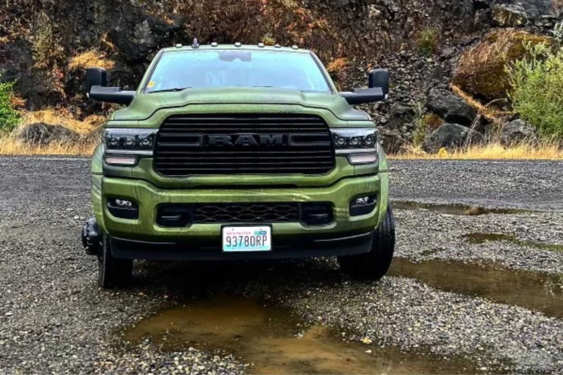 2019 ram outlet 3500 headlights